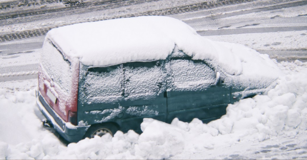 Good Samaritan Helps Over 150 Stranded Motorists From The Snow In Texas
