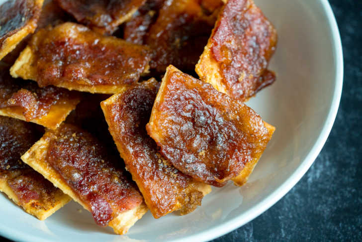 Candied Bacon Crackers | 12 Tomatoes