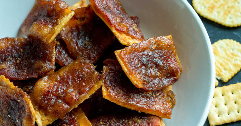 Candied Bacon Crackers
