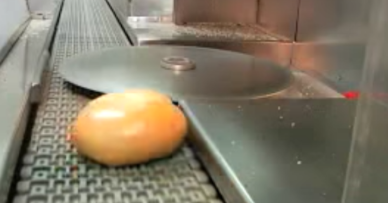 This Boston Bagel Shop Uses A Buzzsaw To Perfectly Cut Each Bagel