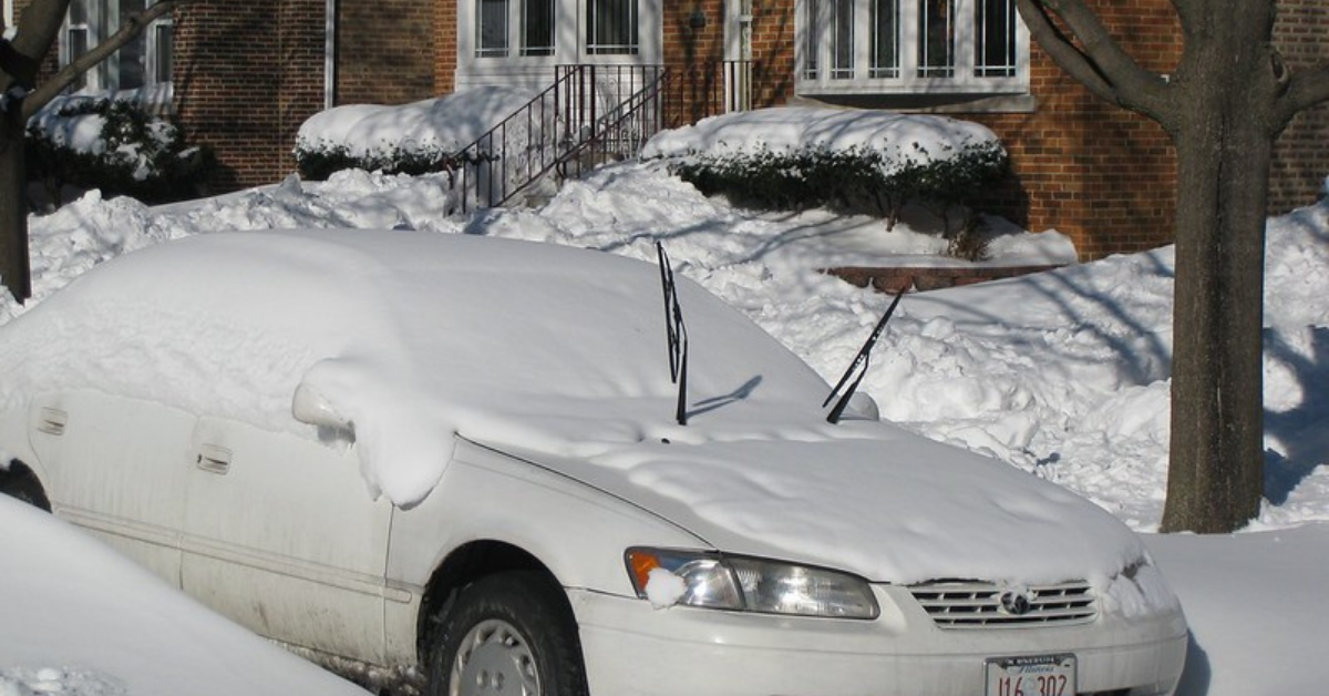 Reports Show That Putting Your Windshield Wipers Up During Winter Isn’t