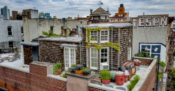 This Rooftop Cottage In NYC Is Straight Out Of A Fairytale