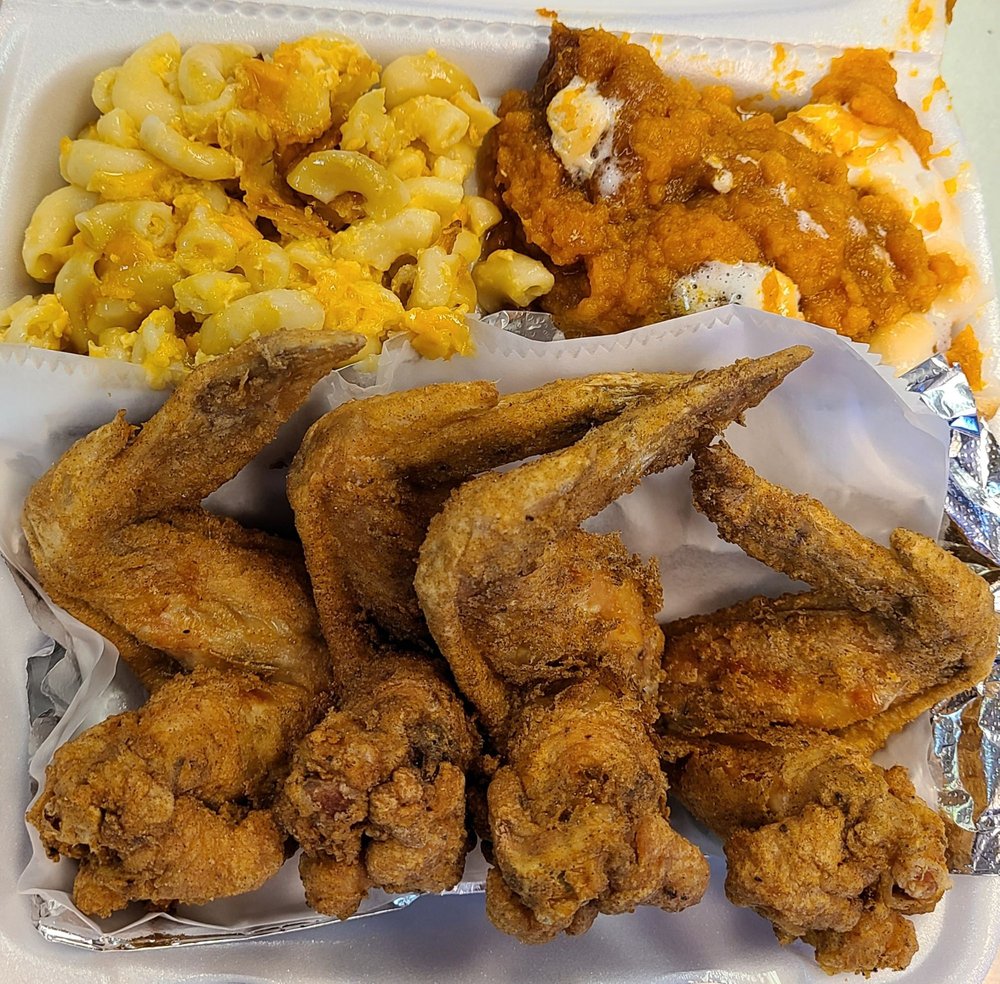 4 wing mac and cheese