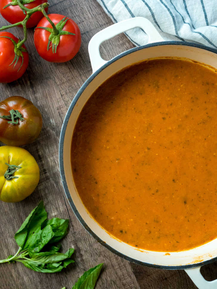 Roasted Tomato Basil Soup | 12 Tomatoes