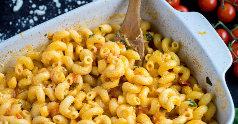 One Pan Baked Feta Pasta