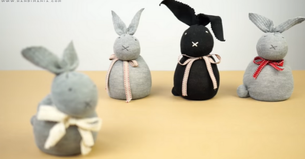 How To Make An Adorable DIY Sock Bunny