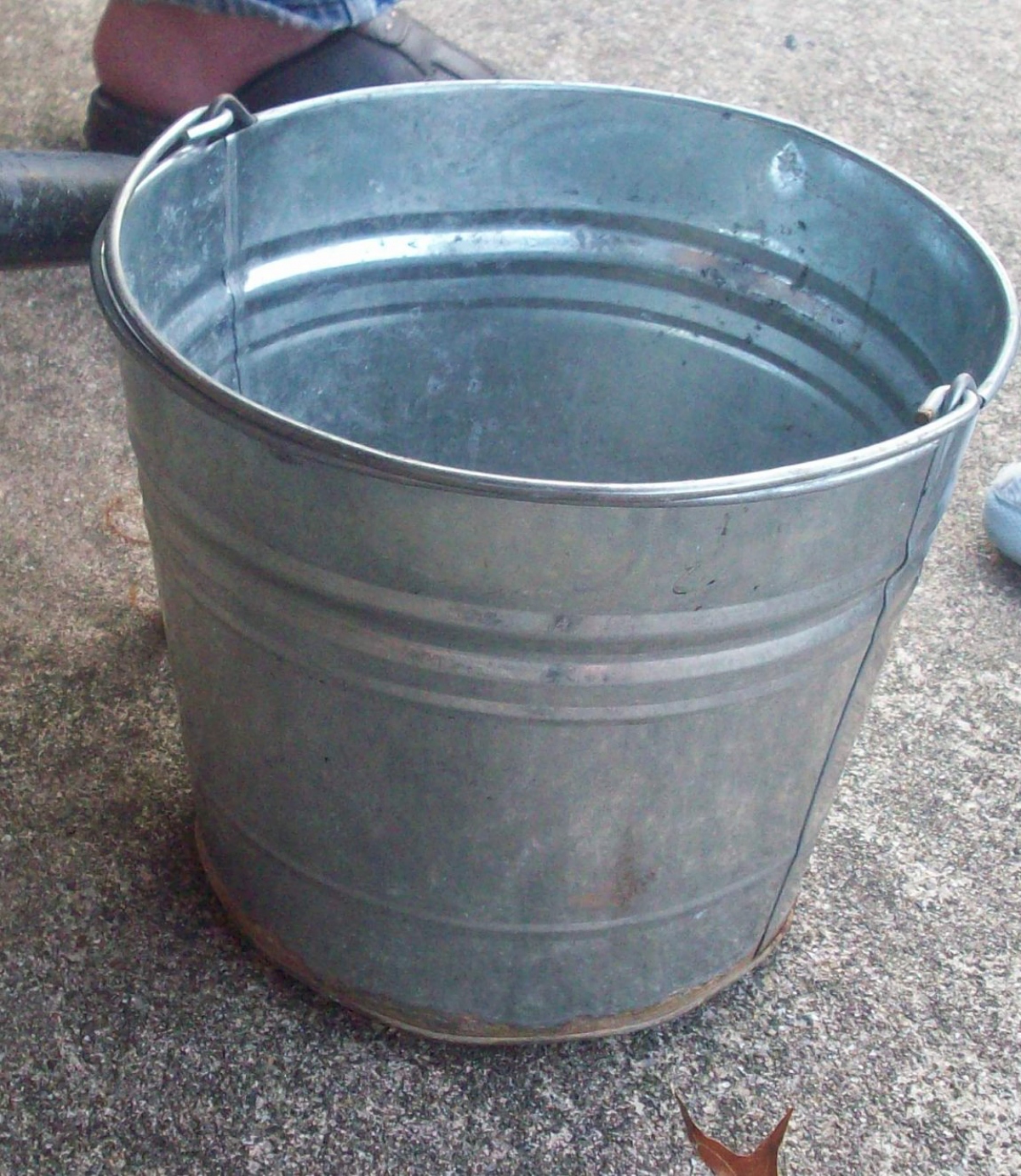 metal bucket