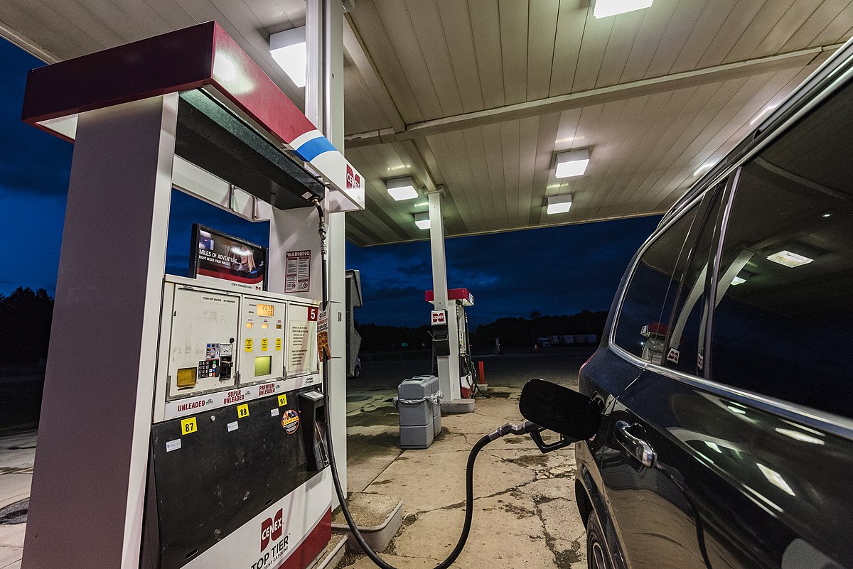 Do You Leave Your Car Running While Pumping Gas? Here’s What You Need