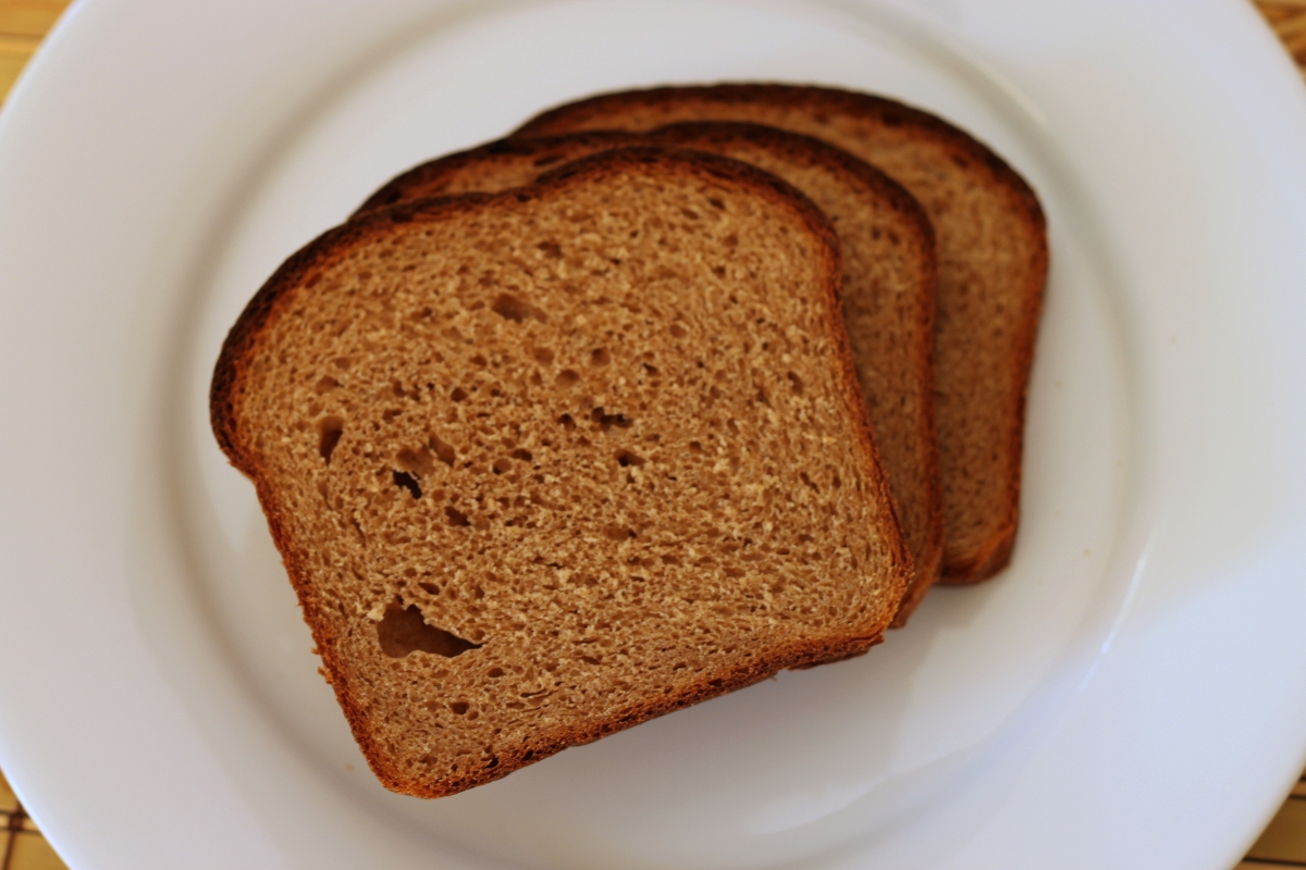 slices of whole wheat bread