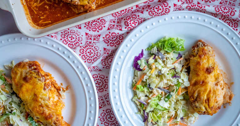 Easy Slow Cooker Salsa Chicken