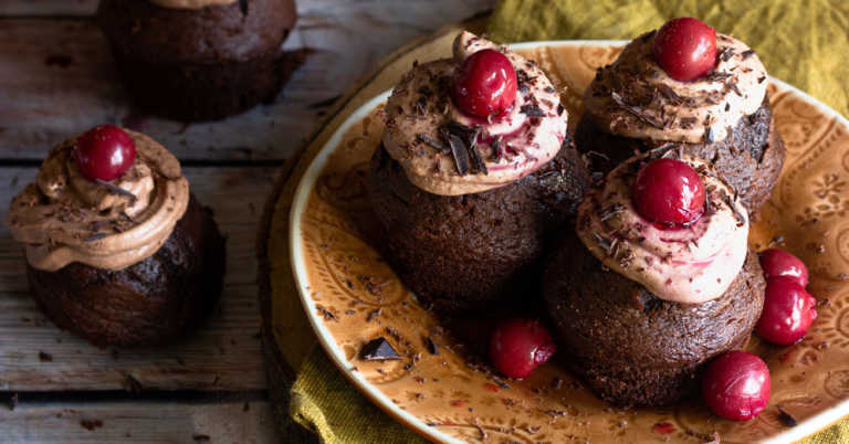 Chocolate Cherry Cupcakes With Chocolate Mousse