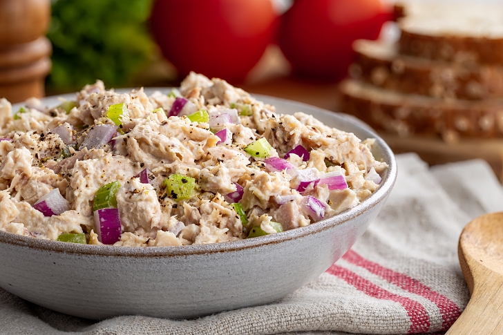 Greek-style tuna salad