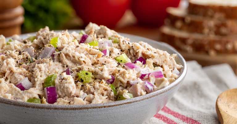 Greek-style Tuna Salad
