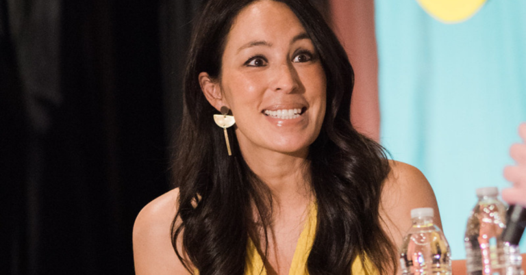 Joanna Gains Said Her Signature Hairstyle Takes 1.5 Hours To Do
