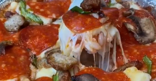 There Is A New Pizza Rice Bowl At Domino’s Pizza In Japan