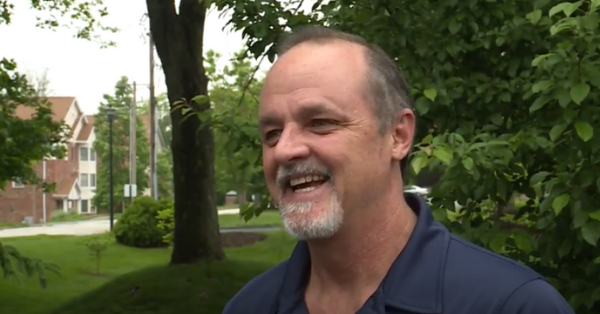 Man Is So Happy To Be Back In A Restaurant He Buys Dinner For Everyone And Tips Every Waitress $500