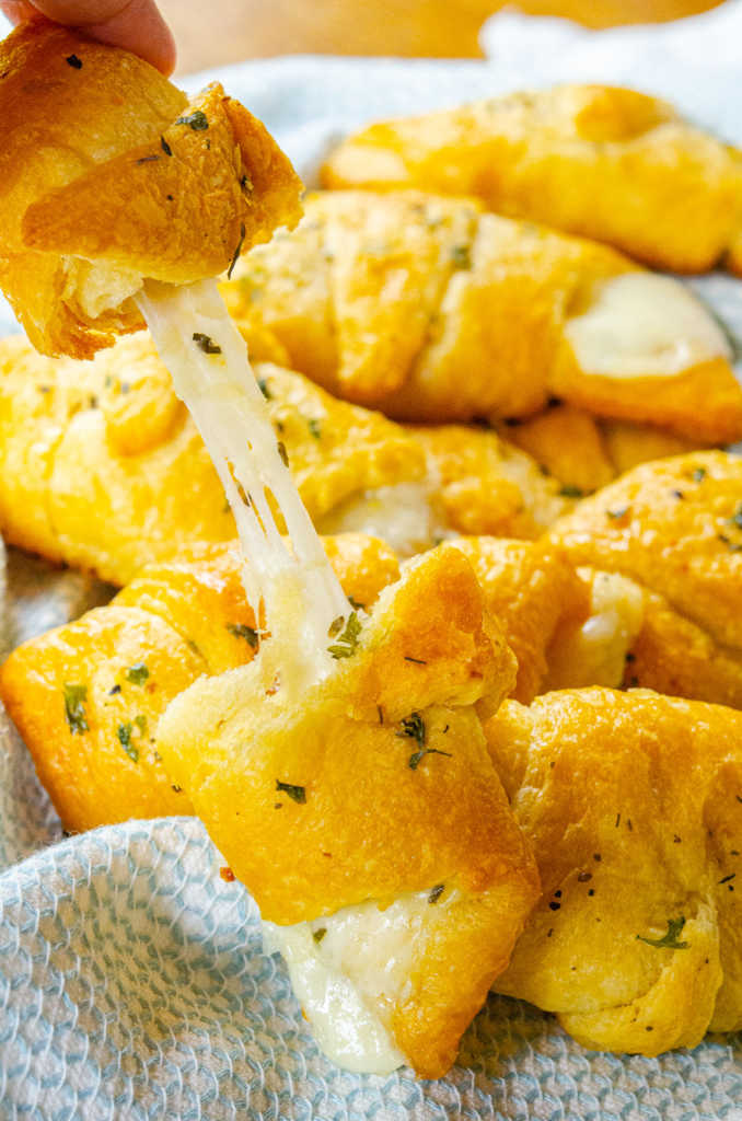 Cheesy Crescent Roll Garlic Knots - Wellness by Kay