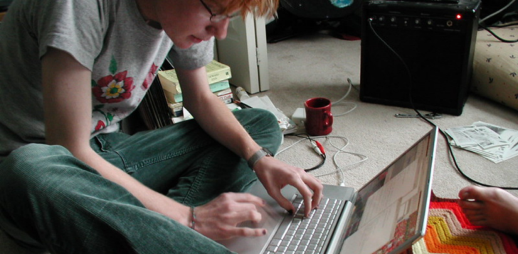 How To Watch Videos On Your Computer While Using Multiple Browsers 12 Tomatoes