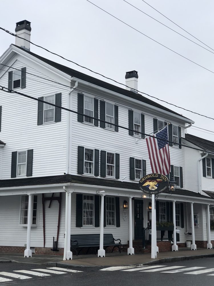 Griswold Inn Exterior