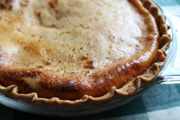 Old-Fashioned Egg Pie