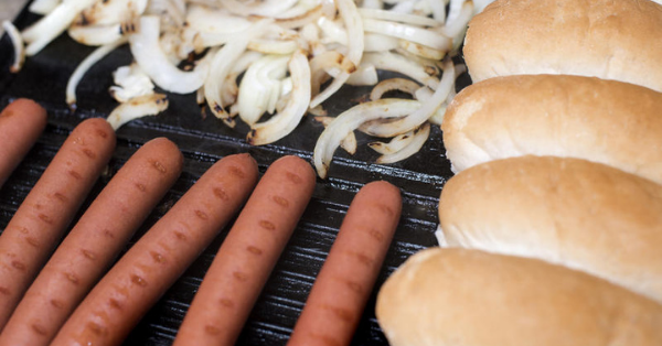 Why Hot Dogs And Buns Are Packaged In Unequal Number