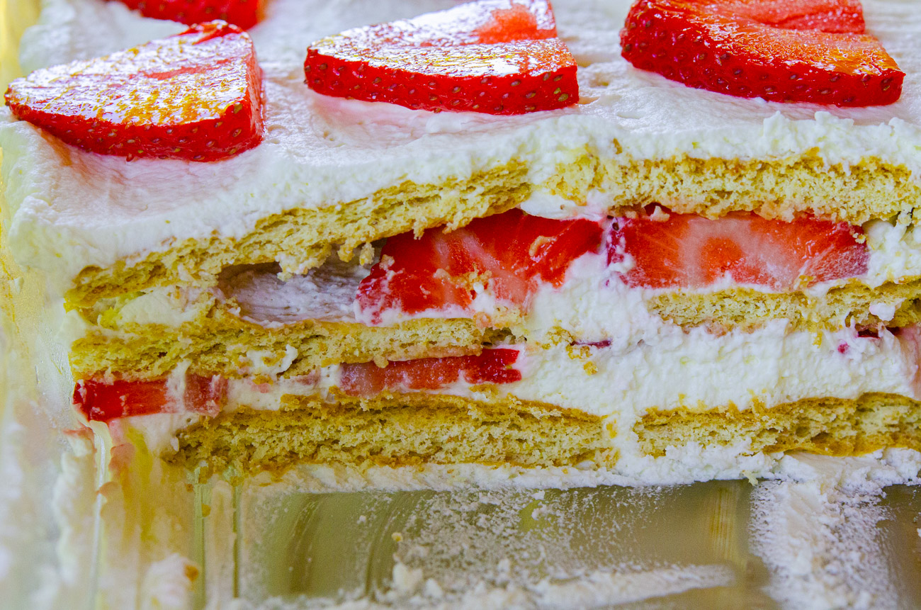 Decadent No-Bake Strawberry Icebox Cake Dessert - Scrambled Chefs