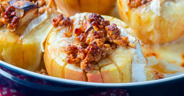 Baked Brie Bloomin’ Apples