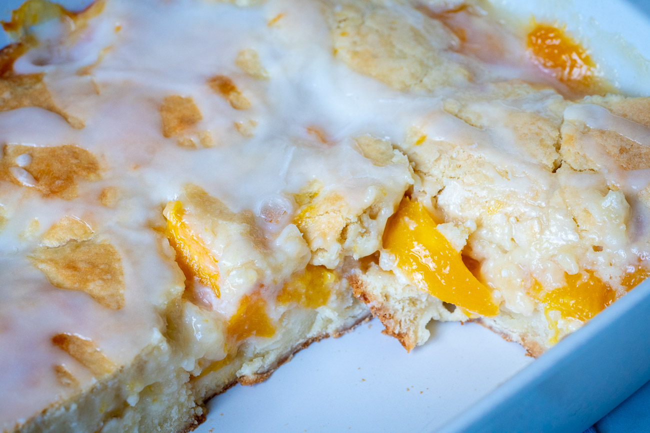 Peaches and Cream Cheesecake Bars