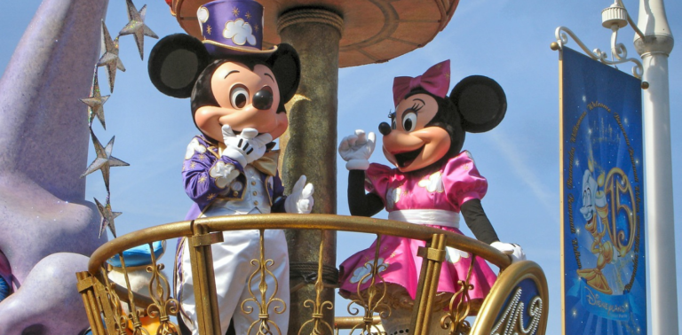 Disney Just Released A New Summer Treat: The Pineapple Marshmallow Wand