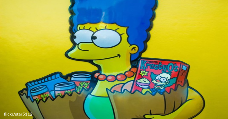 Make Your Own Flaming Moe Cocktails Thanks To The Simpsons Cookbook