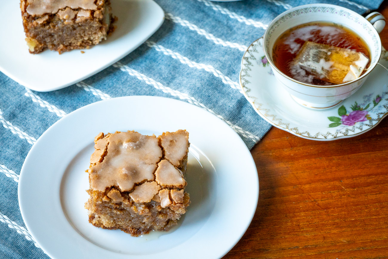 Easy Pear Cake