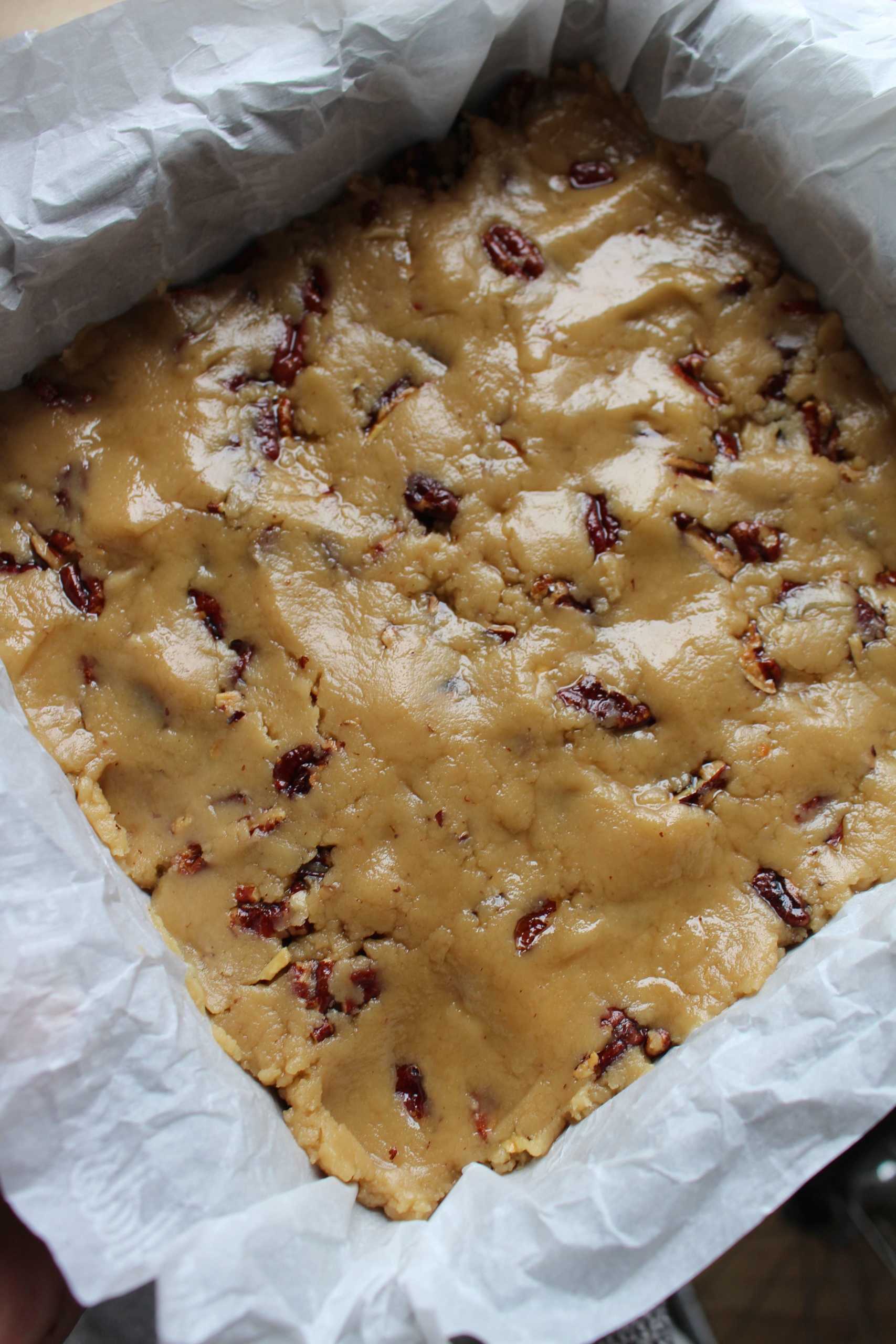 butter pecan shortbread in pan 