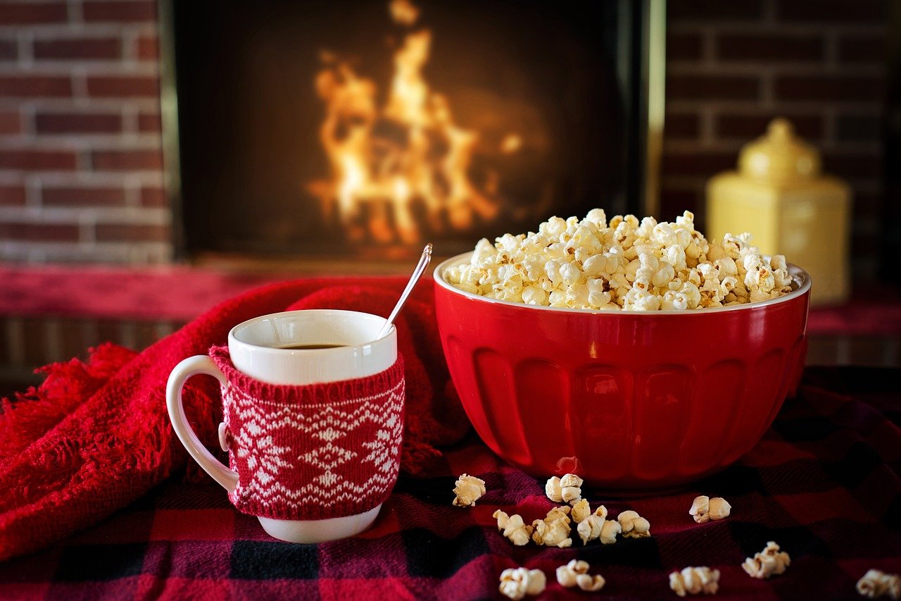 Popcorn and hot chcolate