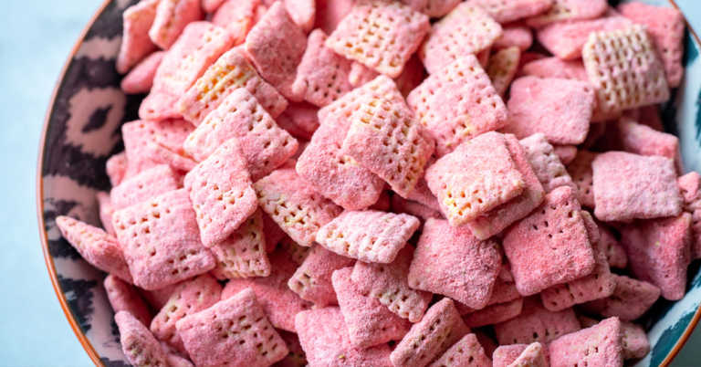 Strawberry Shortcake Puppy Chow