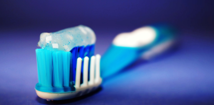 Dentist Weighs In On Toothpaste And Mouthwash Dispenser Hack | 12 Tomatoes