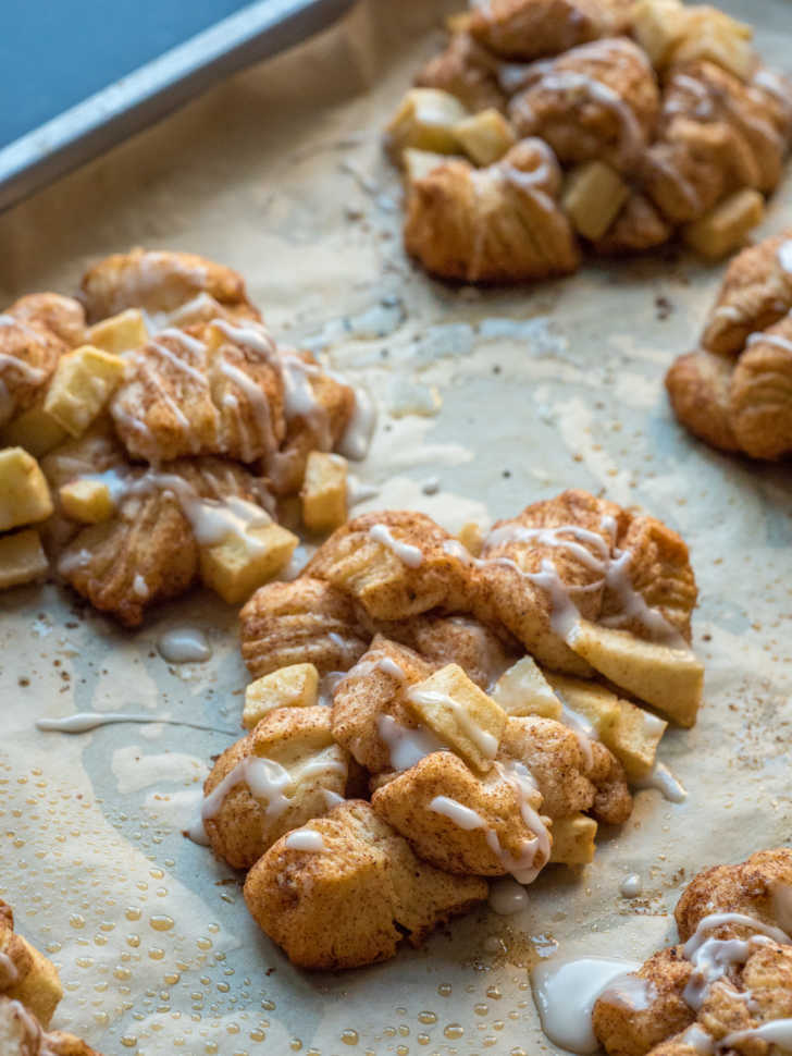 Baked apple fritter