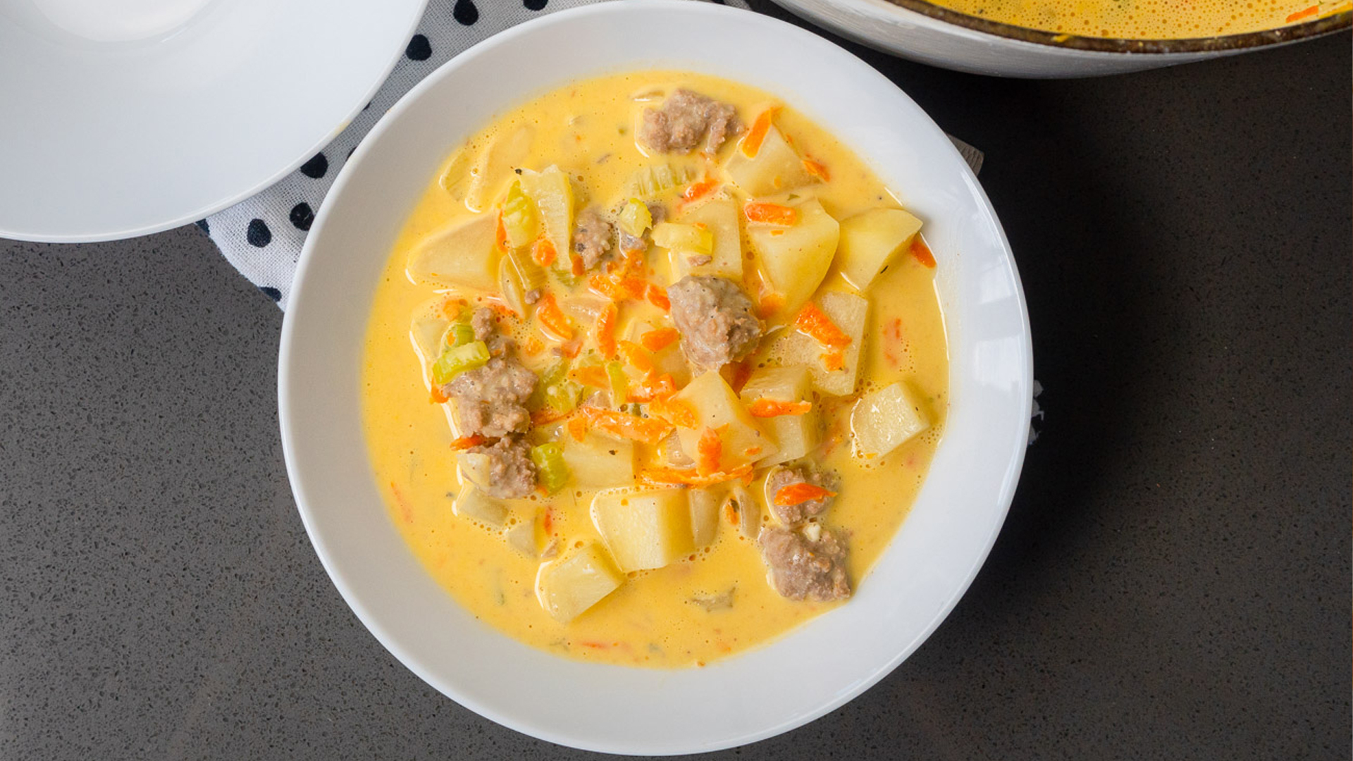 Cheeseburger Soup-image