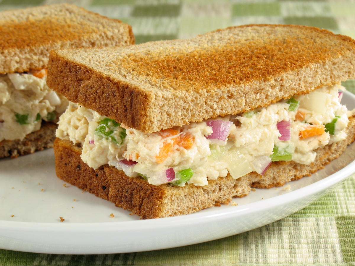 Mango Chutney Chicken Salad