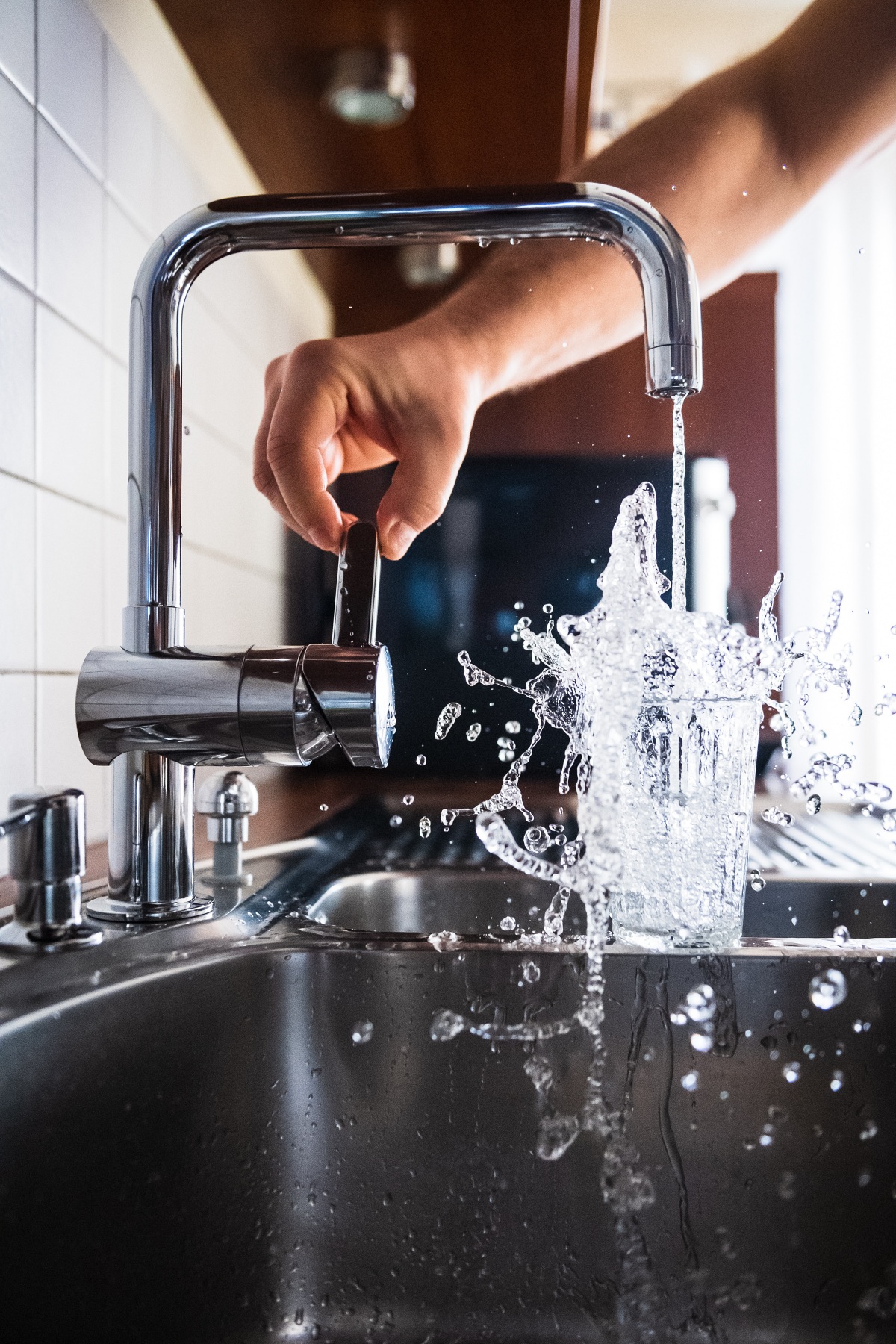 water coming out of the tap too fast