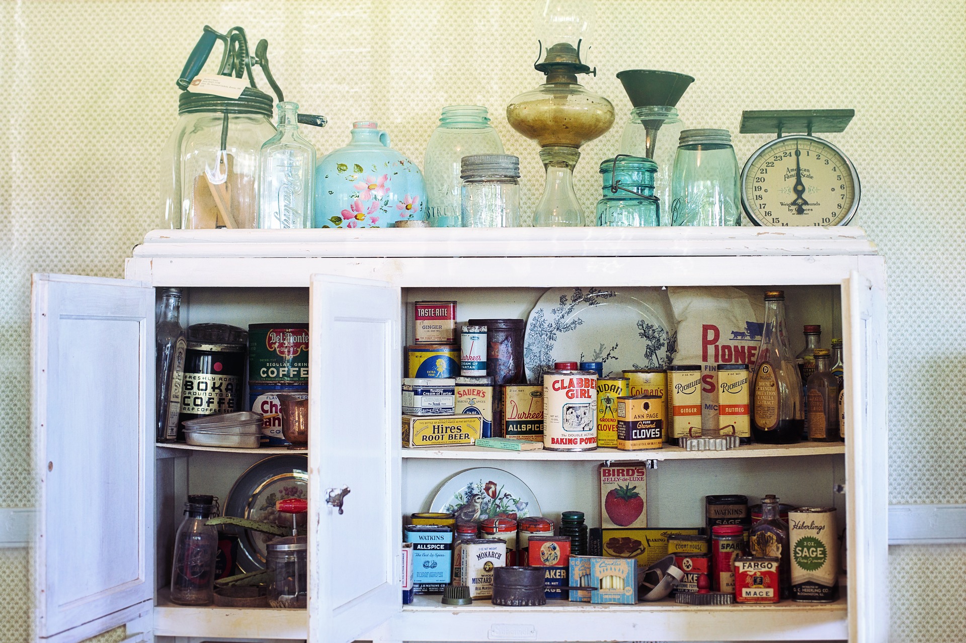 Retro Pantry