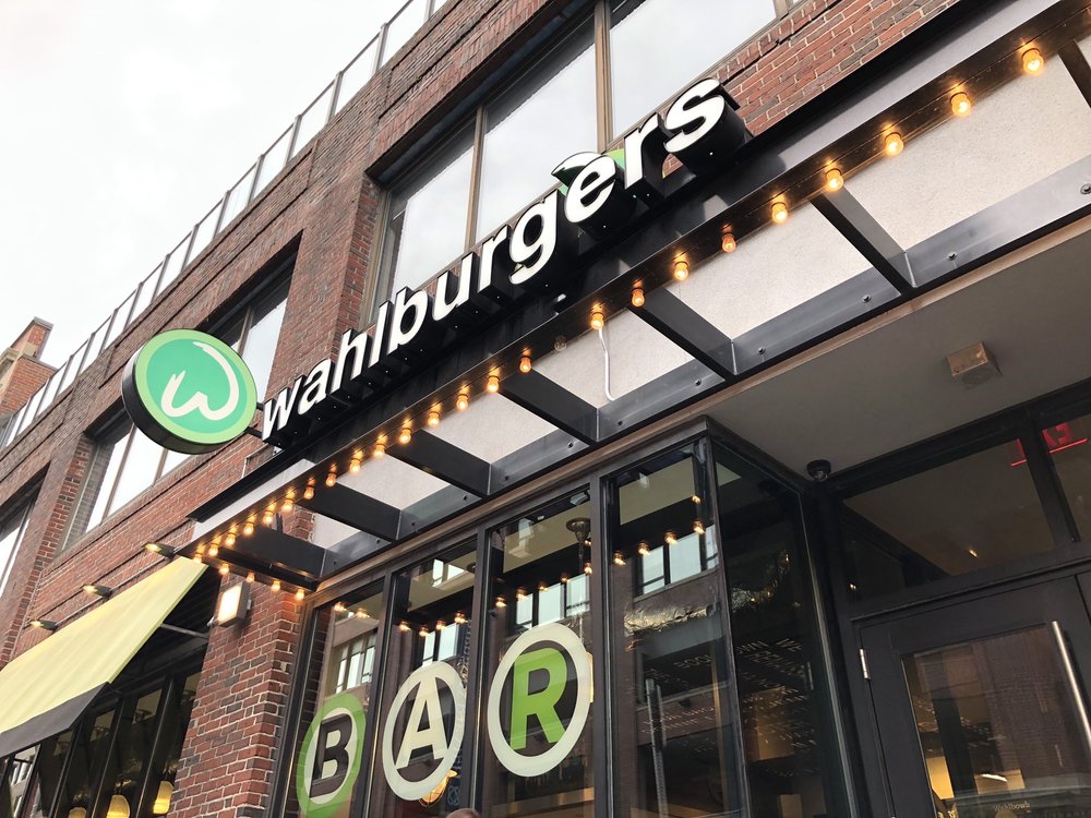 Wahlburgers