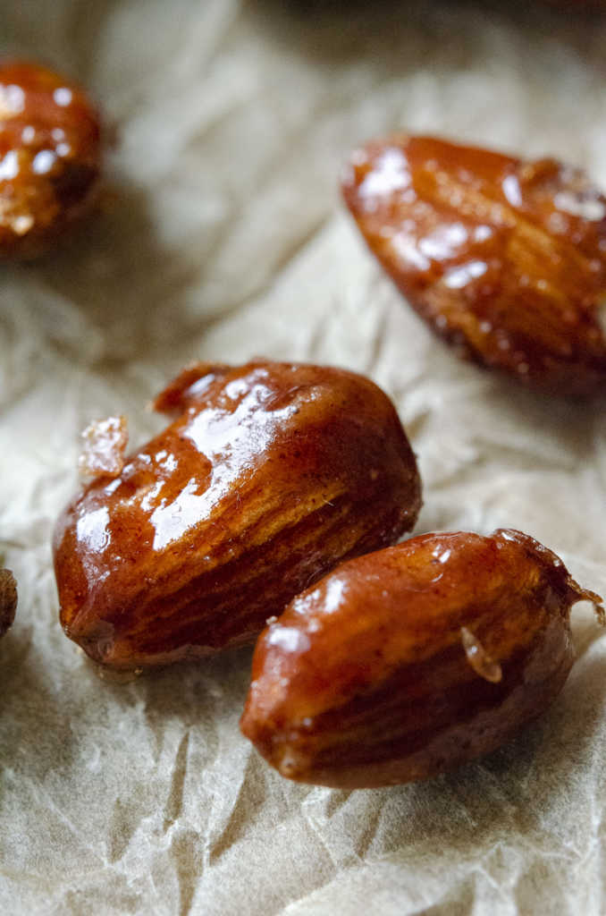 How to Toast Almonds - Beyond The Chicken Coop