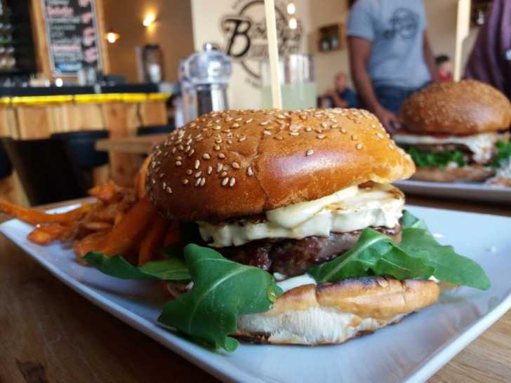 15 of the Best Burgers in the World 12 Tomatoes