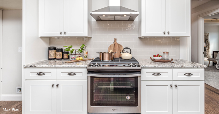 Why You Should Take A Picture Of Your Stove Before Leaving On Vacation