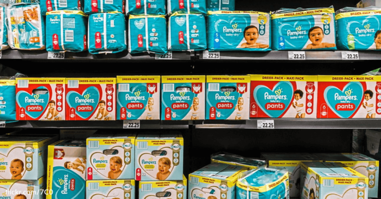Man Caught Steeling Diapers Receives Support From Community