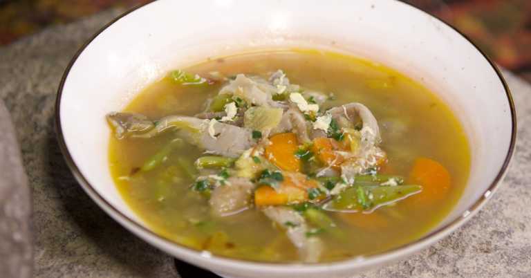 Mushroom Soup with Green Beans
