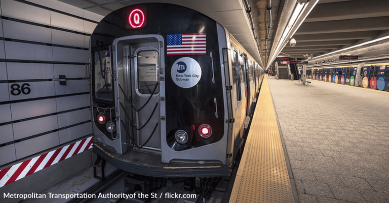 New Yorkers Ride Subway With Giant Couch To Save Money On Delivery Fee