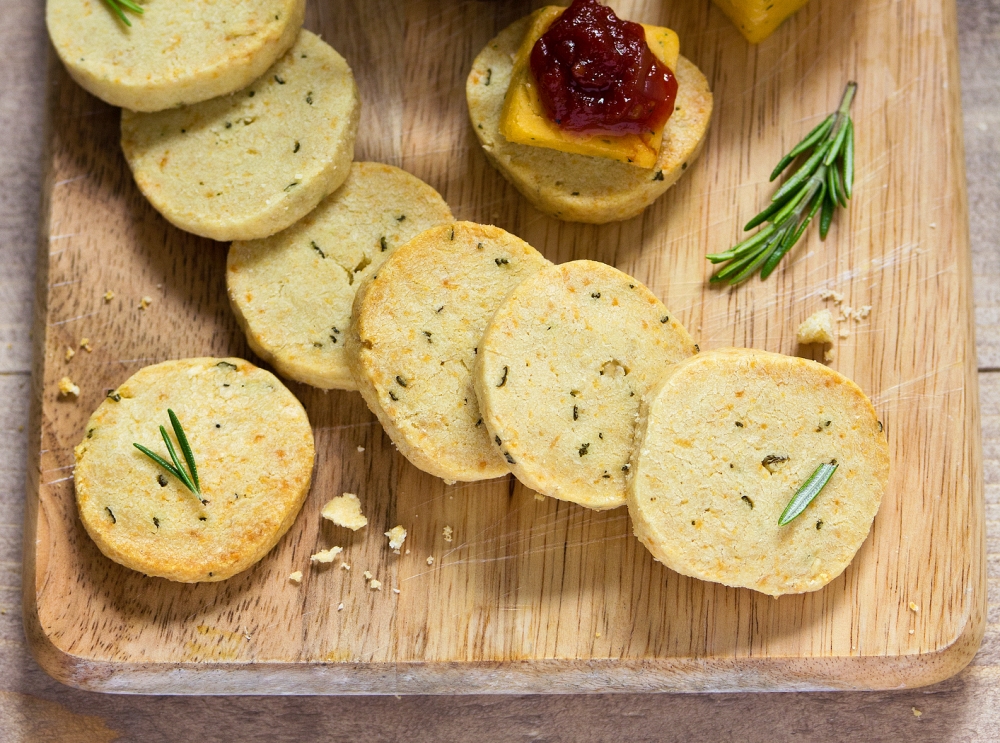 Rosemary Grapefruit Shortbread - diversivore