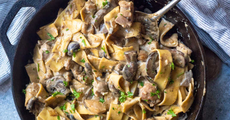One-Pot Chicken Stroganoff