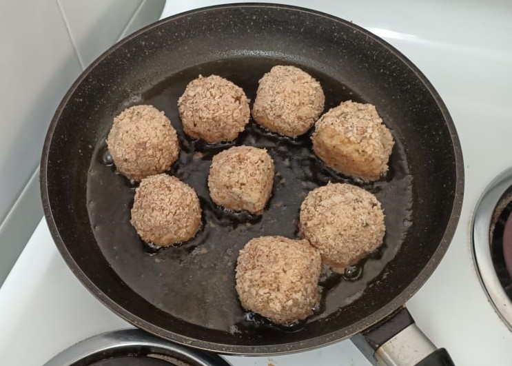 Cooking the Mash Balls